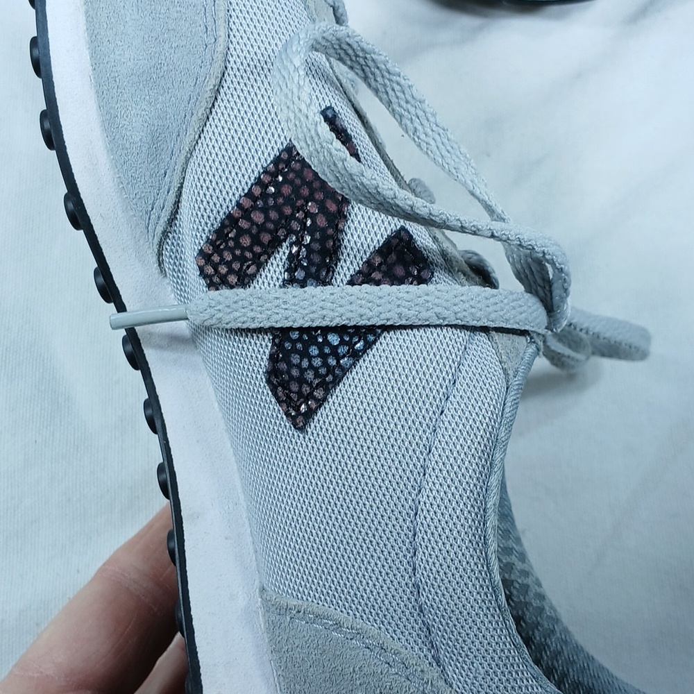 New Balance Women's Light Gray and Black Mesh Running Sneakers size 6.5 - Picture 5 of 10